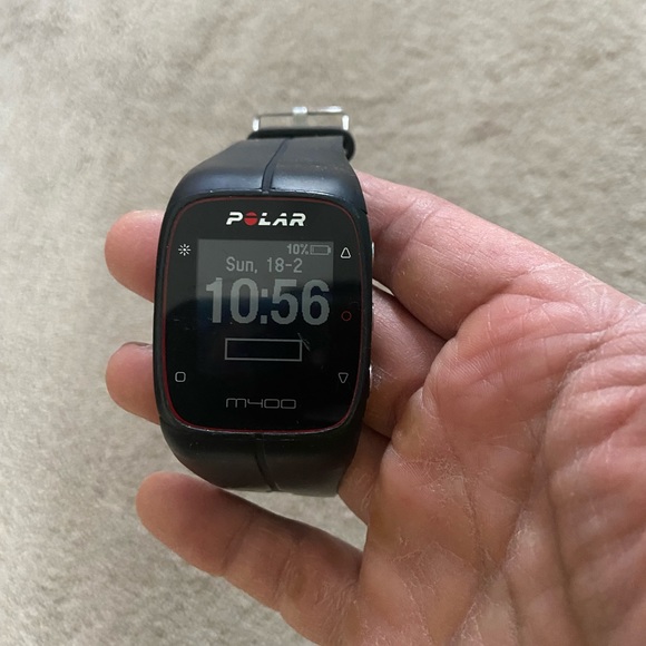 Polar M400 GPS Running Watch - Picture 3 of 5